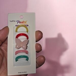 Pastels Clothing Butterfly acriylic Ring   Set in Yellow, Red, Pink, Mint